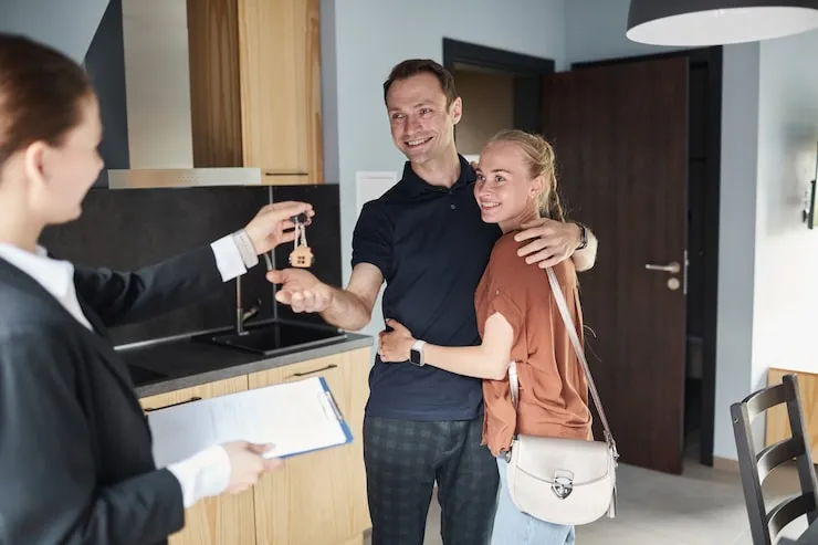 Investment Deal Sourcing and Off-Market Acquisition